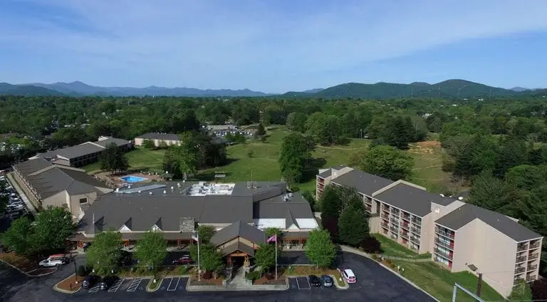 TPO and standing seam metal commercial roof on apartment buildings